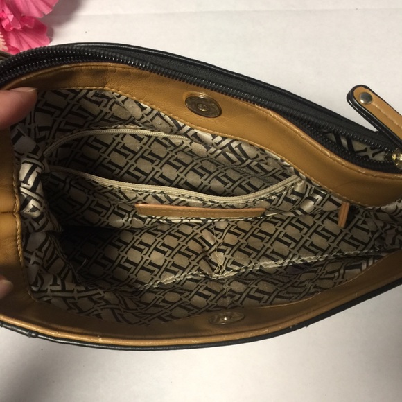 Tignanello Women's Black Leather Crossbody Bags - Picture 6 of 8